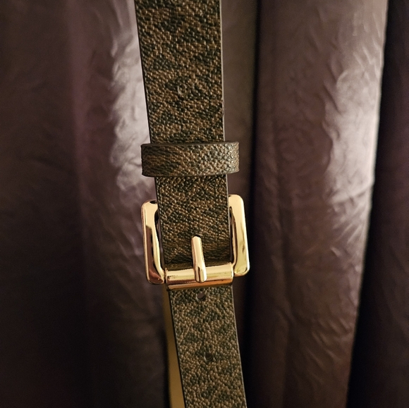 Used Like New MK Belt Bag - Picture 3 of 9